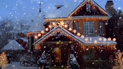 Putting Your Holiday Decorations Up Early Could Make You Happier
