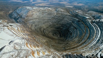 7 of the Deepest Holes Humanity Ever Dug