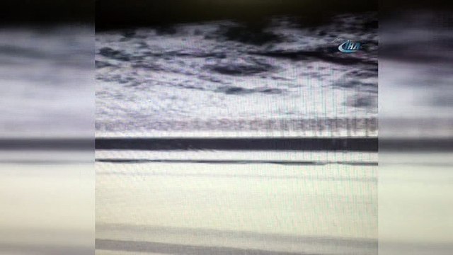 Adana’da kar yağışı otoyolda ulaşımı tek yönlü kapattı