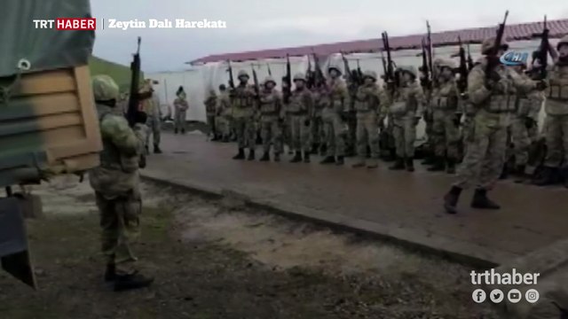 Zeytin Dalı Harekatı'na katılan Türk komandolar Azez'de yemin etti