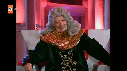 Selena artık dünyaya gidemeyecek by Scott Haney