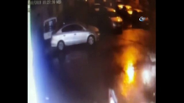 Kilis'e düşen roket sonrası yaşanan panik anları kameraya böyle yansıdı