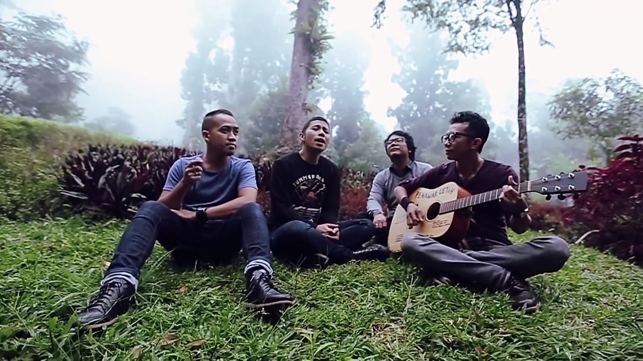 The Rain - Getir Menjadi Tawa Bila Kubersamanya (Live from a Forest Trip)