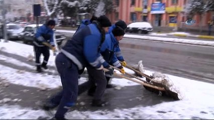 Erzincan beyaza büründü