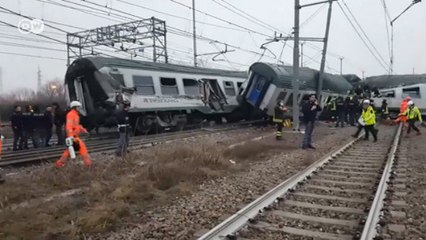 İtalya'da tren kazası: En az 2 ölü 110 yaralı