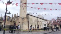 Roketin isabet ettiği tarihi Çalık Camisi'nin müezzini Aşıroğlu - KİLİS