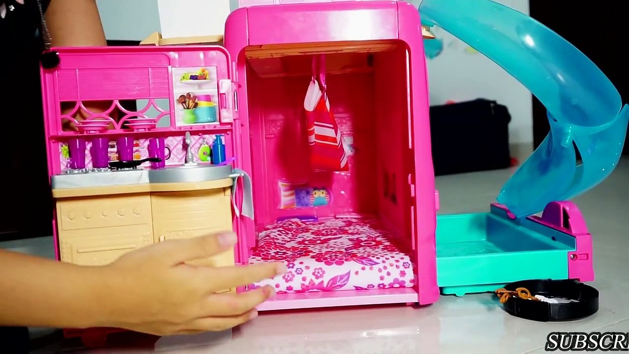 Song Thư Vlog: Khám phá XE CẮM TRẠI BARBIE - BARBIE POP-UP CAMPER REVIEW