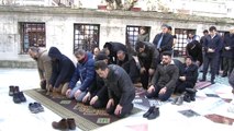 Şişli Belediyesi Afrin'de Şehit Olanlar İçin Cuma Namazı Sonrası Lokma Dağıttı