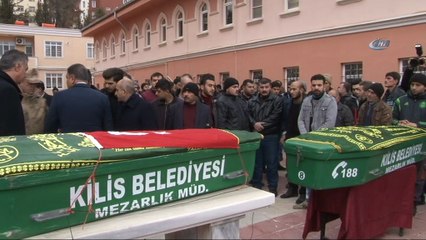 Kilis'e düşen roket sonrası hayatını kaybedenler son yolculuğuna uğurlanıyor