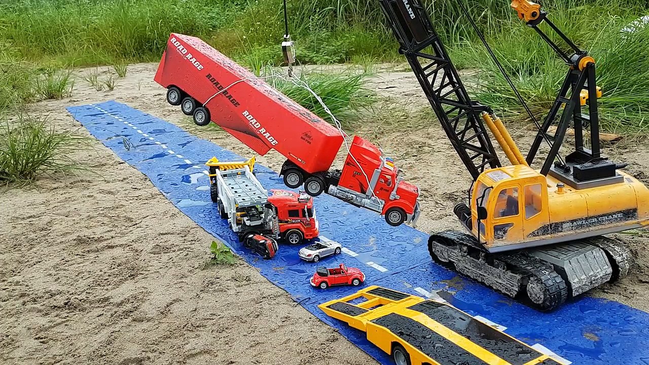 Car accident | Car crash in a row | Cranes for kids videos | Truck for children | Bi bi kids.