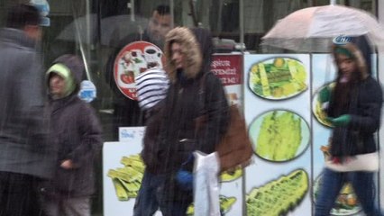 Geç gelen kar yağışı vatandaşları mutlu etti