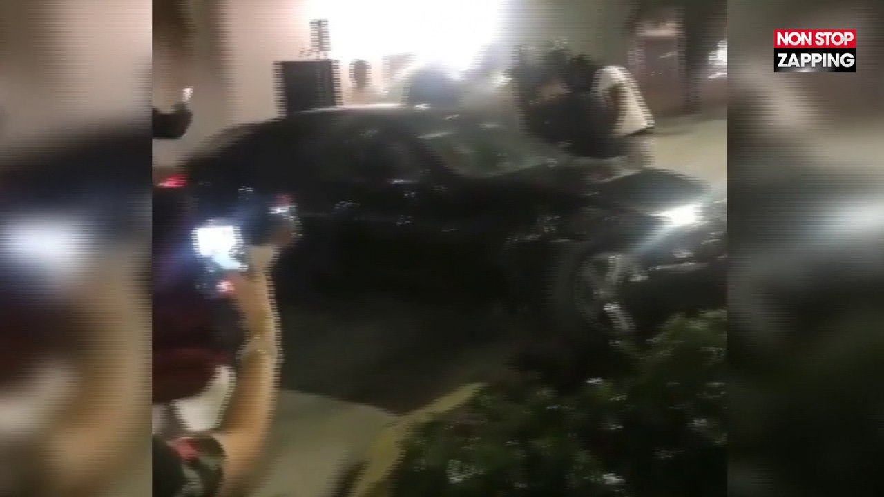 Une strip-teaseuse explose la voiture d’un ivrogne (Vidéo)