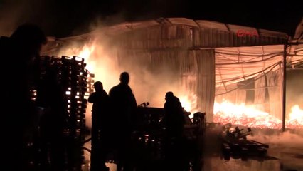 Bursa-Fabrika Alev Alev Yandı; 2 İşçi Son Anda Kurtarıldı-hd-2