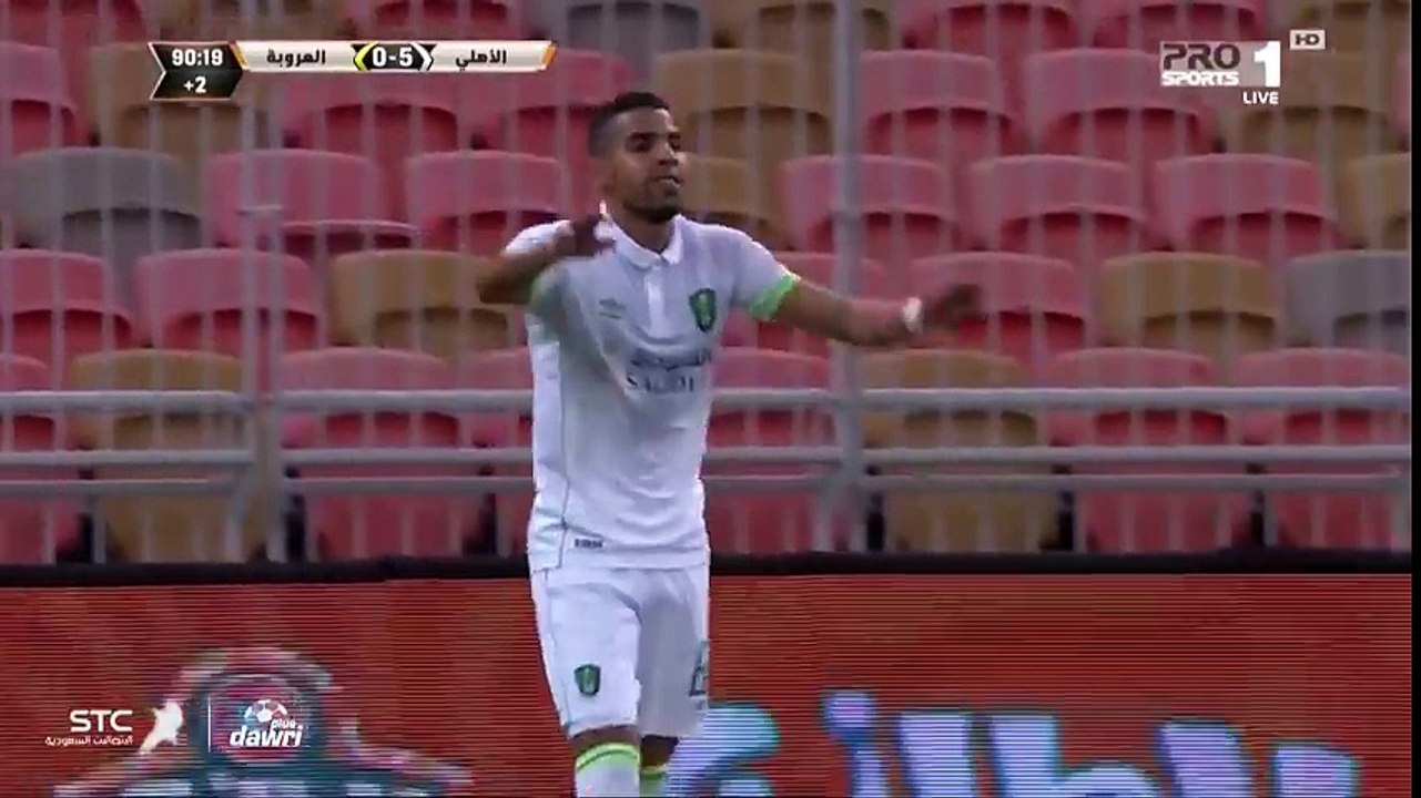 هدفان في دقيقة واحدة لمؤمن زكريا لاعب الأهلي الجديد