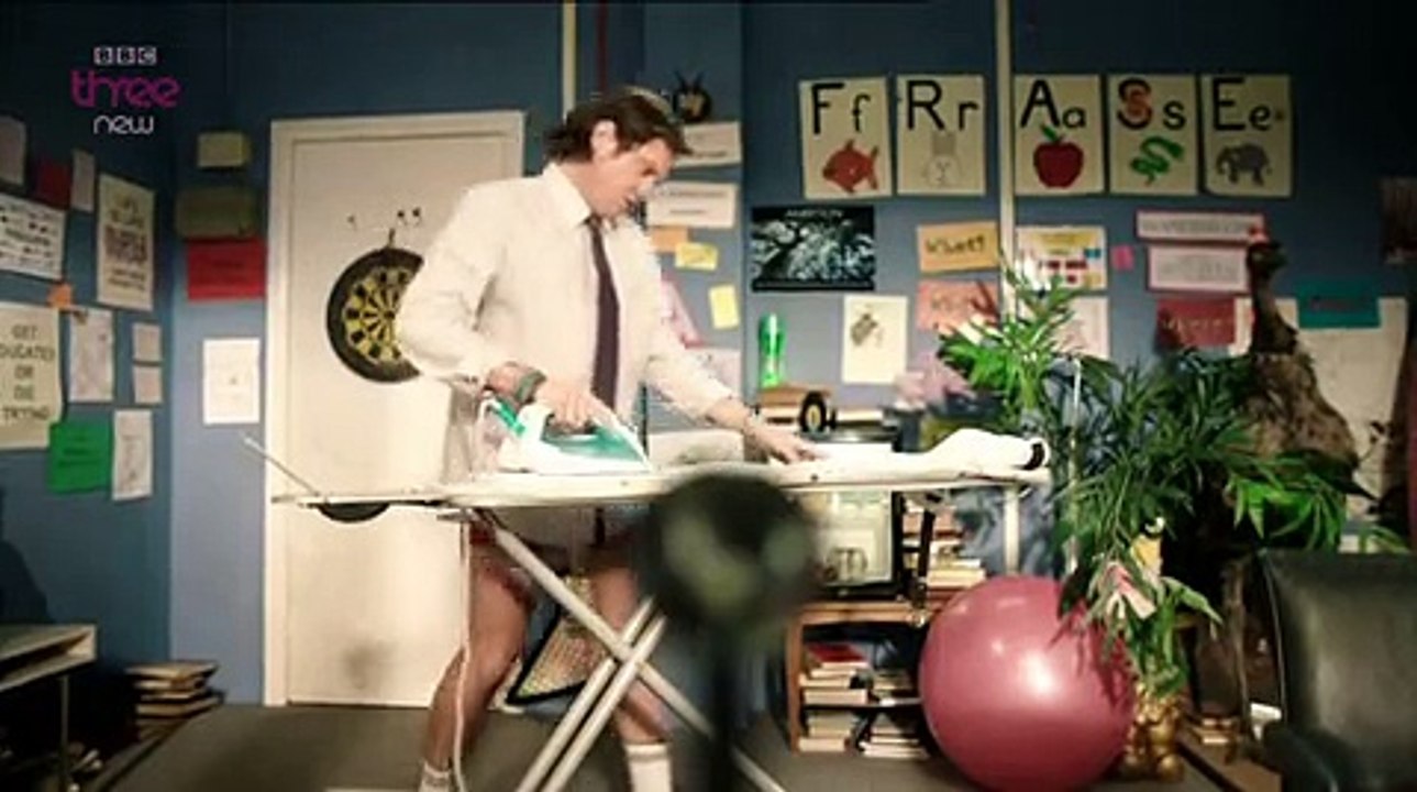 Bad Education S02 E02 The American