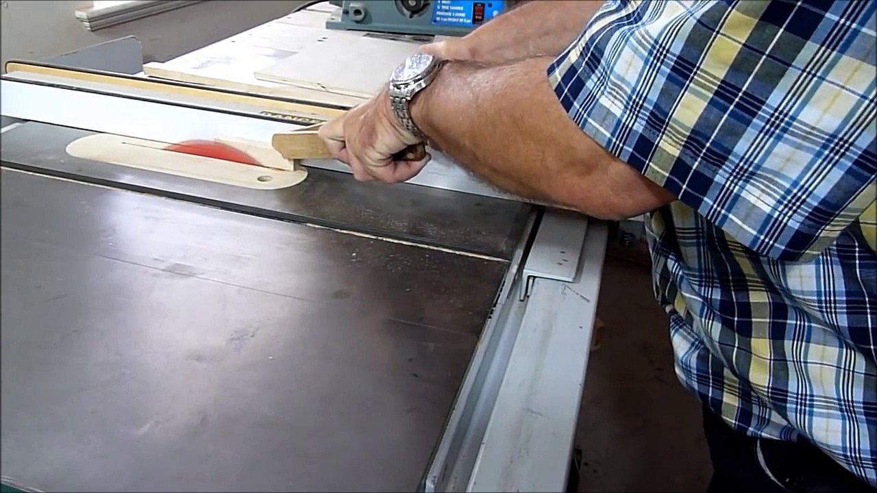 Make a Table saw sled with an Awesome safety feature.