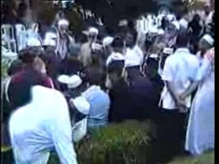 Ahmed Deedat EMOTIONAL Janazah (Funeral)