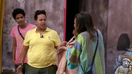 أول لقاء بين حمدي وإسراء بعد زواجهما على المسرح.. شاهد ما حدث