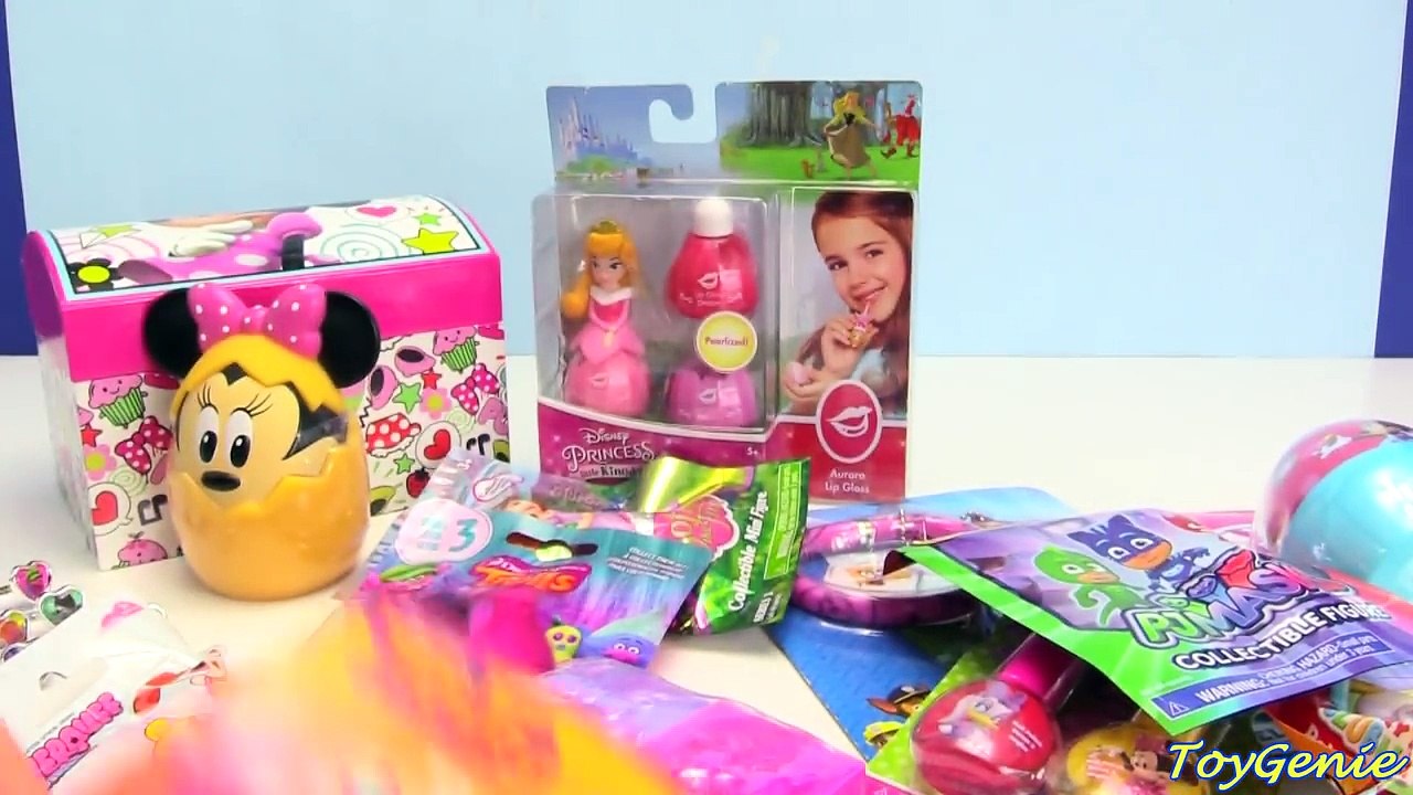 Minnie Mouse Jewelry Box and Surprises