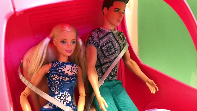 Barbie CAMPER! Barbie family goes CAMPING!