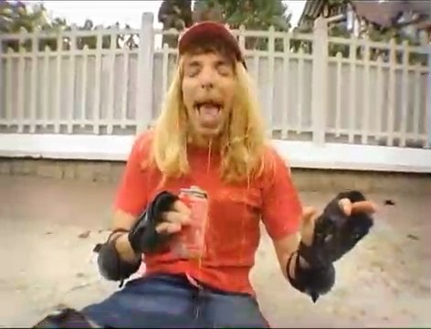 Samantha Oups fait du porte-à-porte… c’est la pagaille assurée ! 🚪🤣