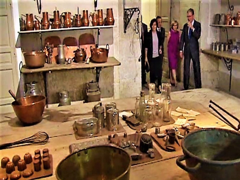 La Real Cocina de Palacio abandonada para exposición a la vista del populacho