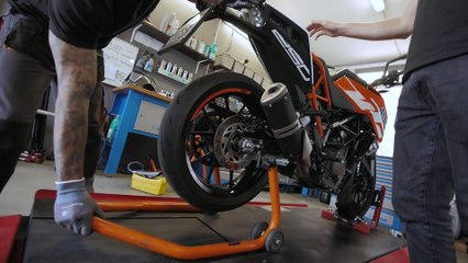 BUILD OF  STUNT BIKE, pt  1   2017 Duke 250   RokON VLOG 32