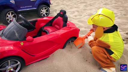 Funny cars video for kids Stuck in the sand Ride on Power Wheels Ford Towing car Power Wheel Ferrari