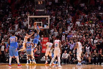 NBA - La dernière action de folie de De'Aaron Fox