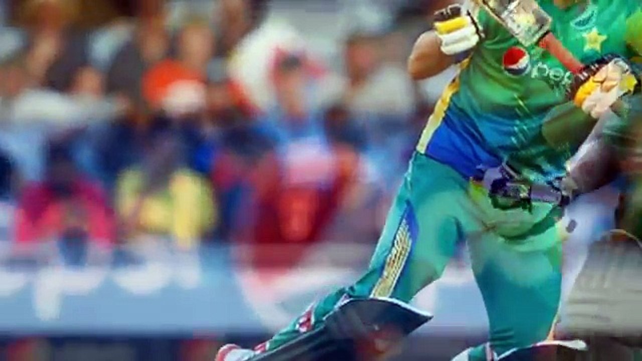 12 Runs on One  Biggest Six of Shahid Afridi - World Record