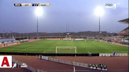 Hakem ezanı duyunca maça ara verdi