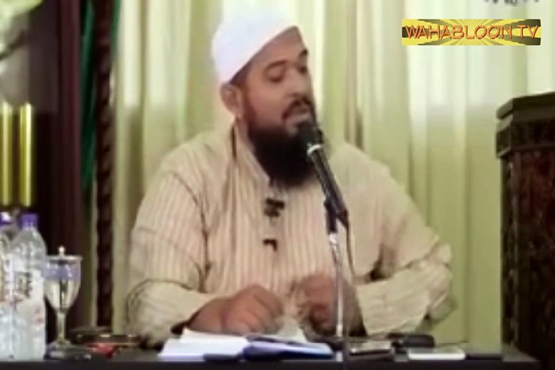 Balada Tikus Sawah (Salafi Wahabi) - Kakek Jawas: Menyiram Air Bunga Ke Kuburan Buat Apa? Bid'ah, Gak Ada Manfaatnya. Sok Tau Ente!