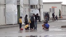 Kahramanmaraş-Konteyner Kentteki Suriyeliler, Afrin'deki Mehmetçik İçin Dua Etti