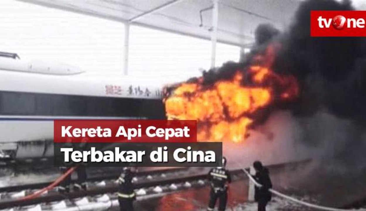 Kereta Api Cepat Terbakar di Cina