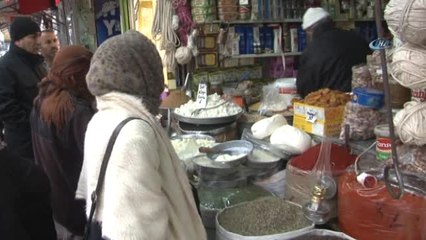 Roketlerin Düştüğü Kilis'te Halk Kentine Sahip Çıkıyor.