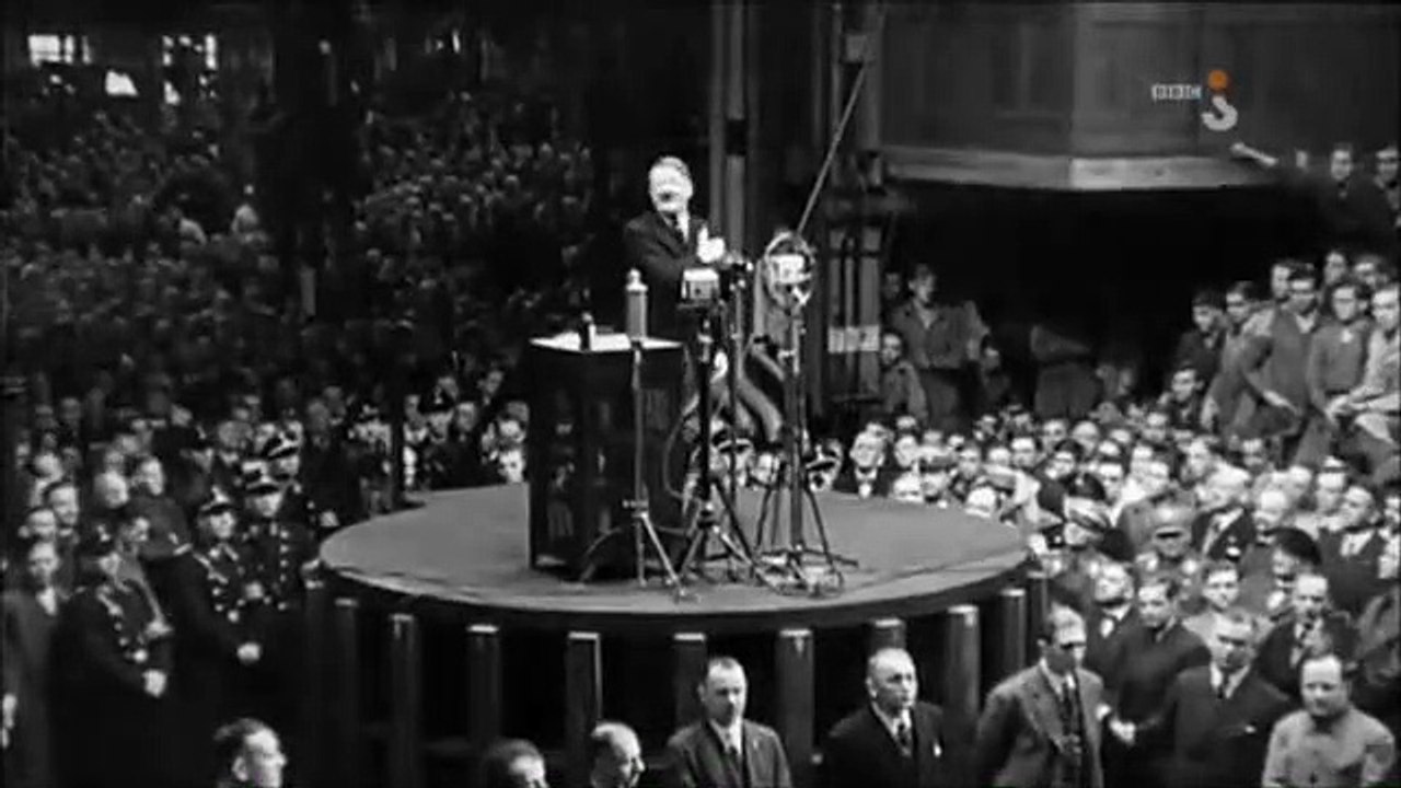 Adolf Hitler mówi Niemcom o międzynarodowej klice, która nie chce pokoju