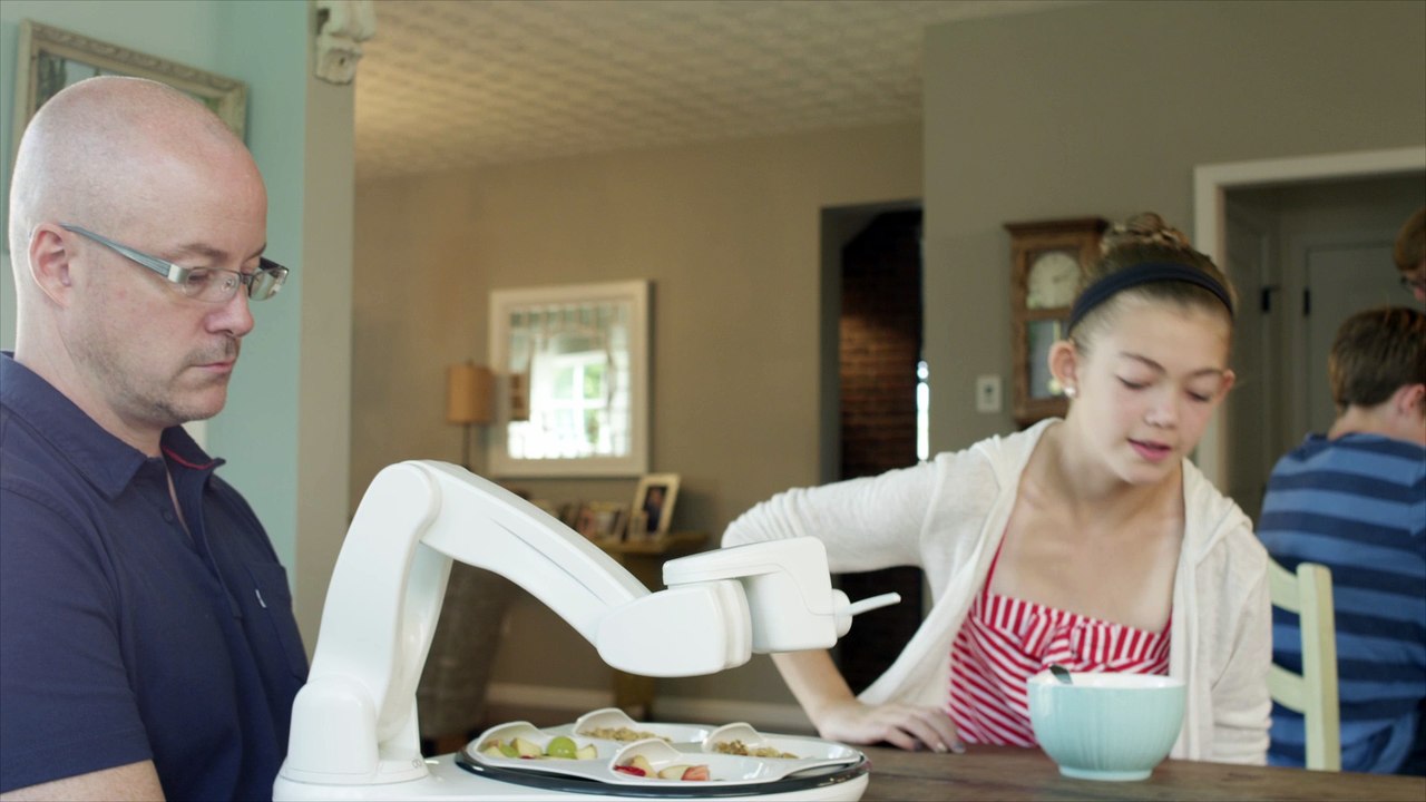 Le robot d'aide au repas Obi