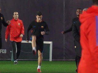 Latihan Perdana Coutinho Bersama Barcelona