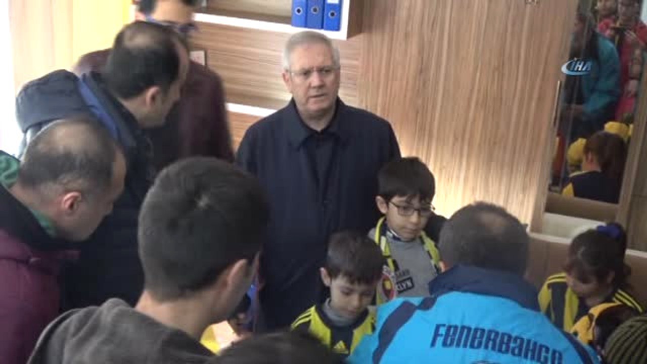 Aziz Yıldırım, Edremit'te Pota Açtı