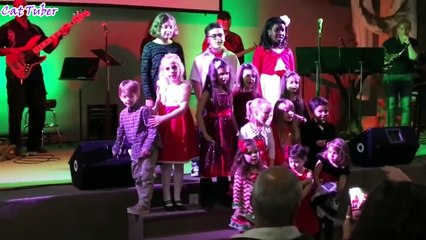 You're Doing it Wrong! - Funny Fail Compilation Dec 2017