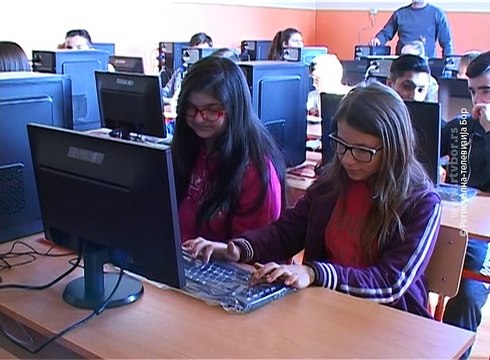 Nova oprema za informatički kabinet u boljevačkoj osnovnoj školi, 26. januar 2018. (RTV Bor)