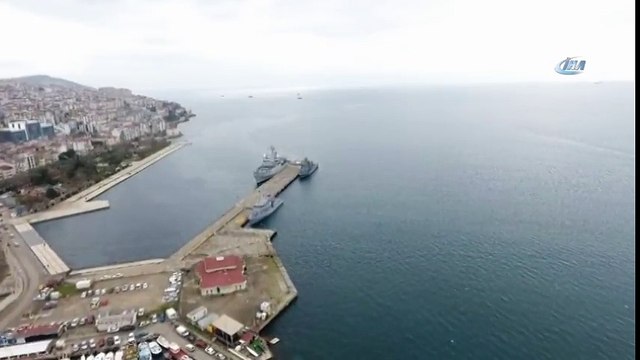 Sinop'a Demirleyen 3 Savaş Gemisi Havadan Görüntülendi