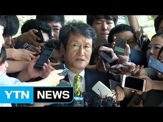 [현장영상] 배우 문성근, 검찰 출석..."블랙리스트 사건 전모 밝혔으면" / YTN