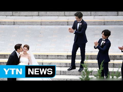 에릭-나혜미 화촉...신화 멤버 전원 참석 / YTN