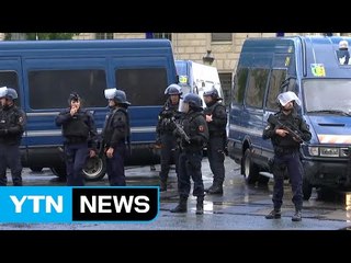 파리, 둔기로 경찰 공격한 괴한 총 쏴 검거 / YTN