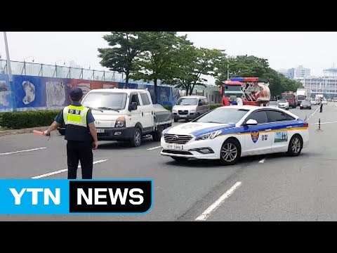 [부산] 순찰차 지그재그 운전으로 2차 교통사고 예방 / YTN