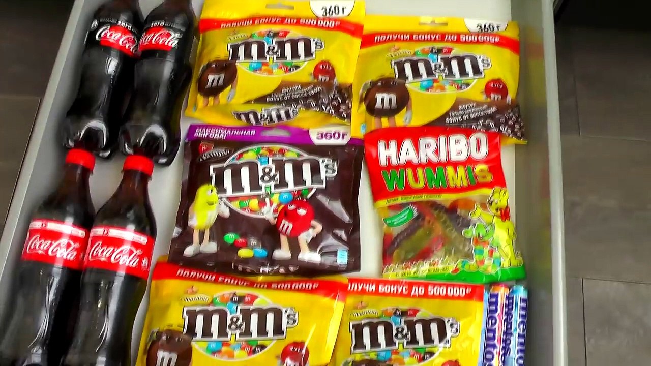 Bad Baby Real Food vs Candy Food Johny Johny Yes Papa Nursery Rhymes Songs for Children and Toddlers-xY2Jlp7equo