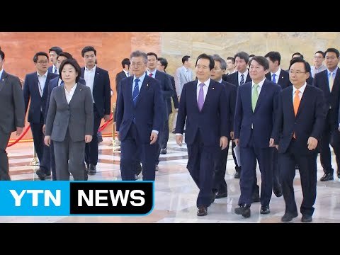 내년 개헌 국민투표 ...文 4년 중임 ·安 분권형 / YTN (Yes! Top News)