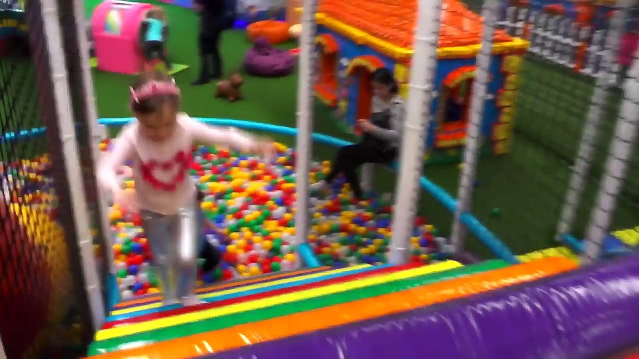 Indoor Playground Family Fun Play Area _ Johny Johny Yes Papa Nursery Rhyme Song for Kids Children-_V-2C7DBRcw