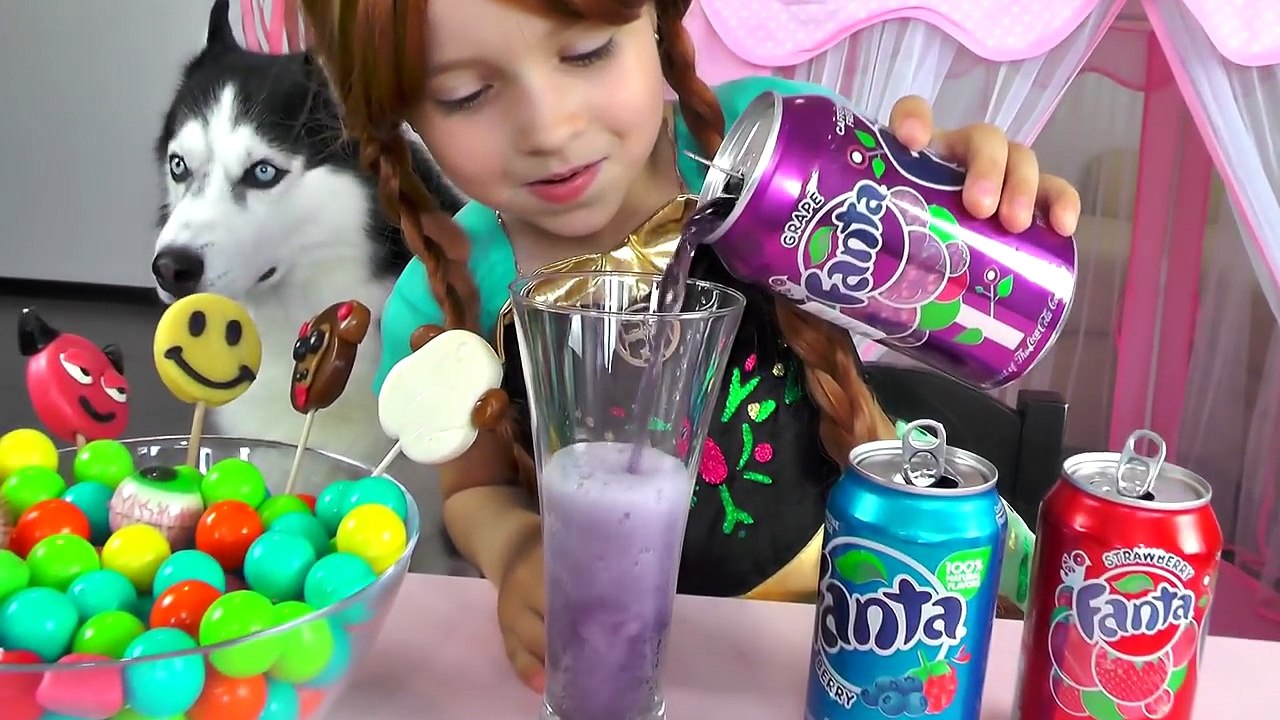 Learn Colors with BAD Baby JOHNY JOHNY Yes Papa Nursery Rhymes & color Ears Songs for Children-u4u4KLQynmM